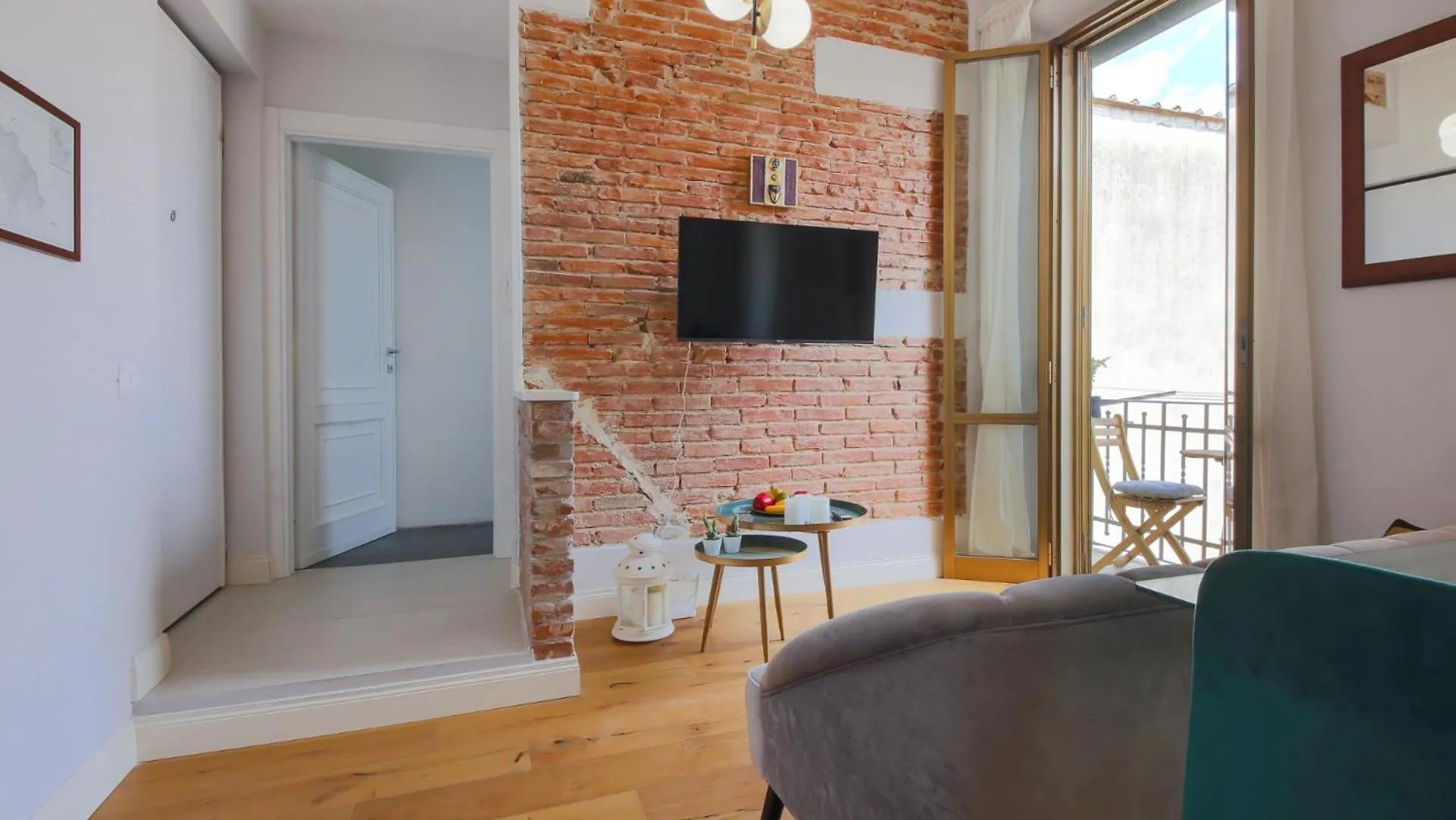 Guido Monaco Contemporary Stylish And Modern Apartment Florence
