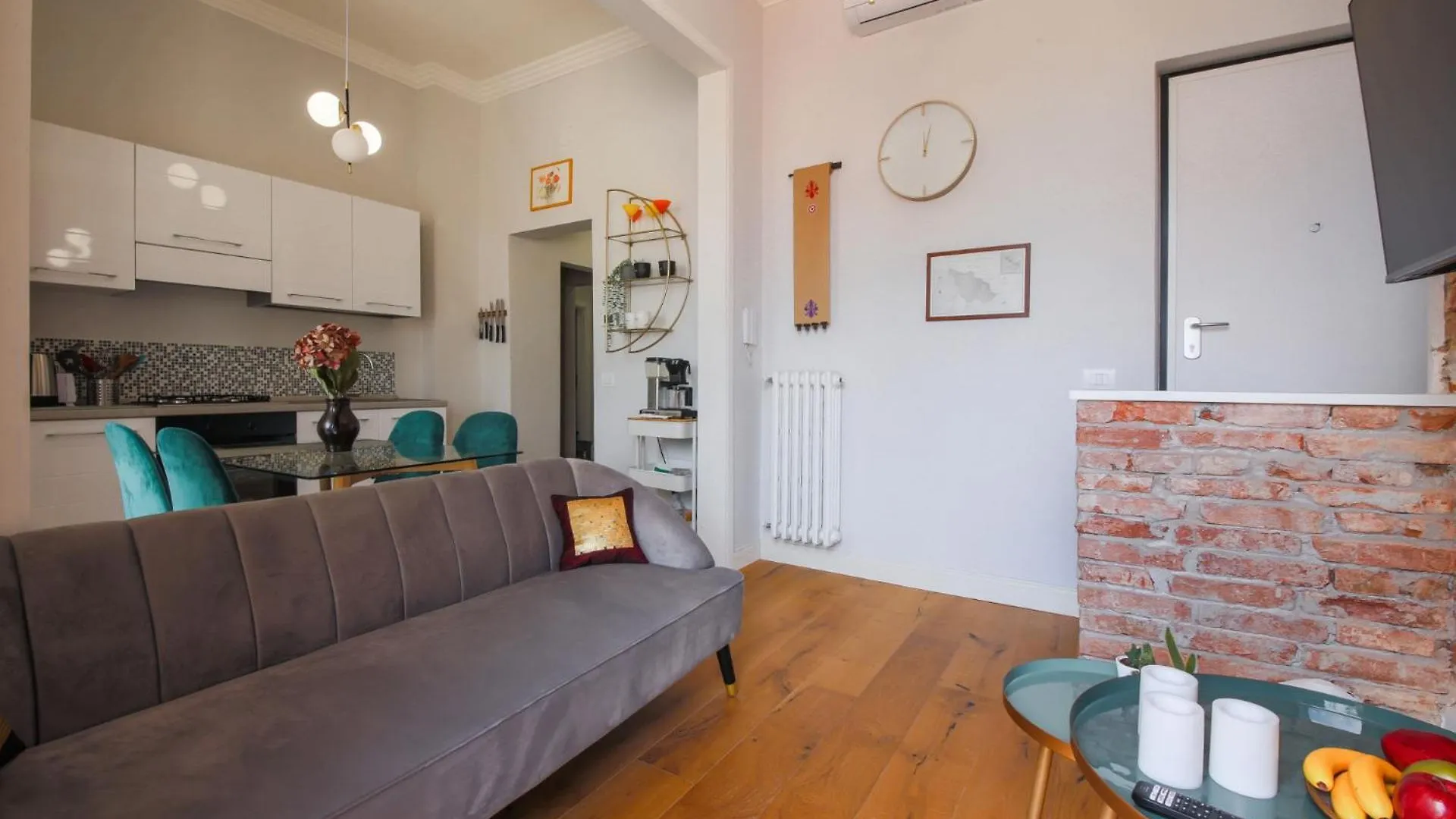 Guido Monaco Contemporary Stylish And Modern Apartment Florence