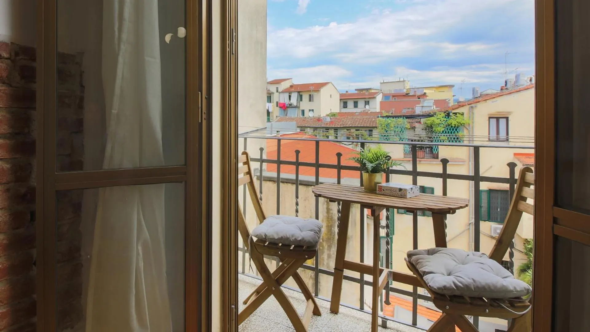 Guido Monaco Contemporary Stylish And Modern Apartment Florence Italy