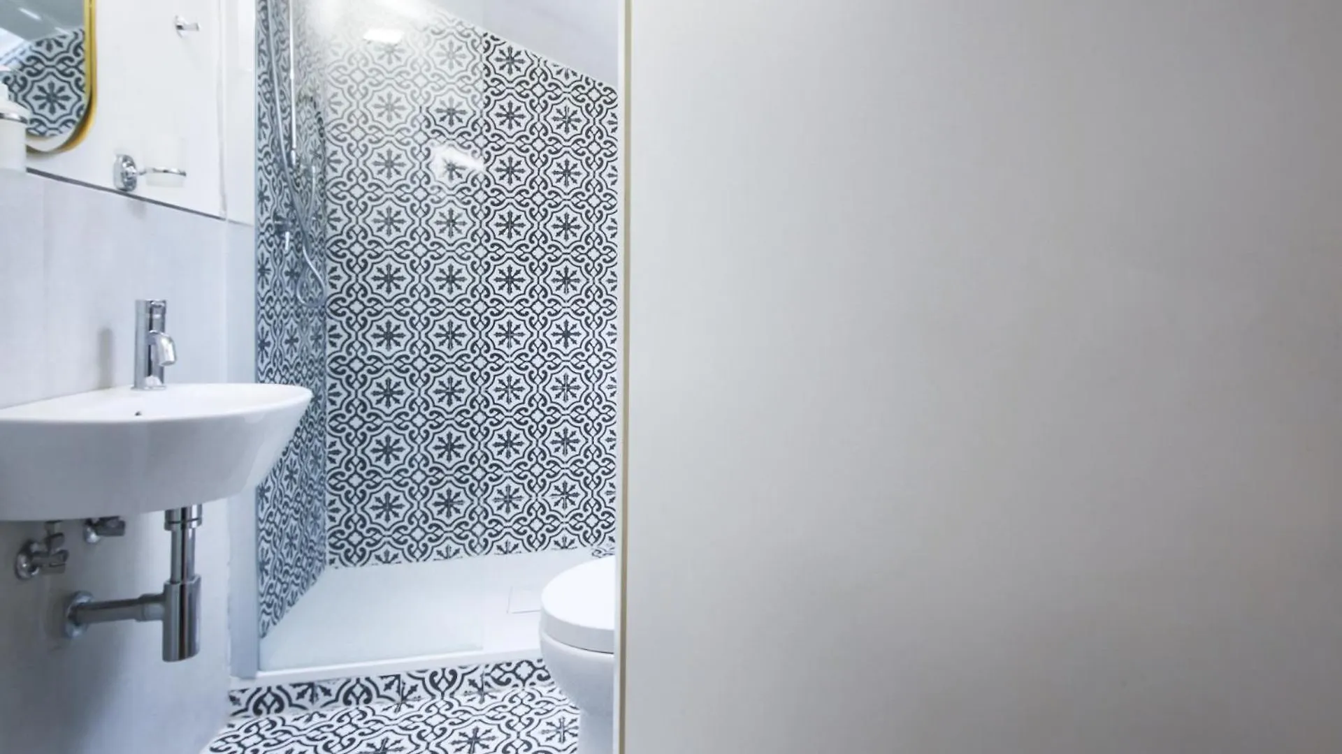 Guido Monaco Contemporary Stylish And Modern Apartment Florence Italy