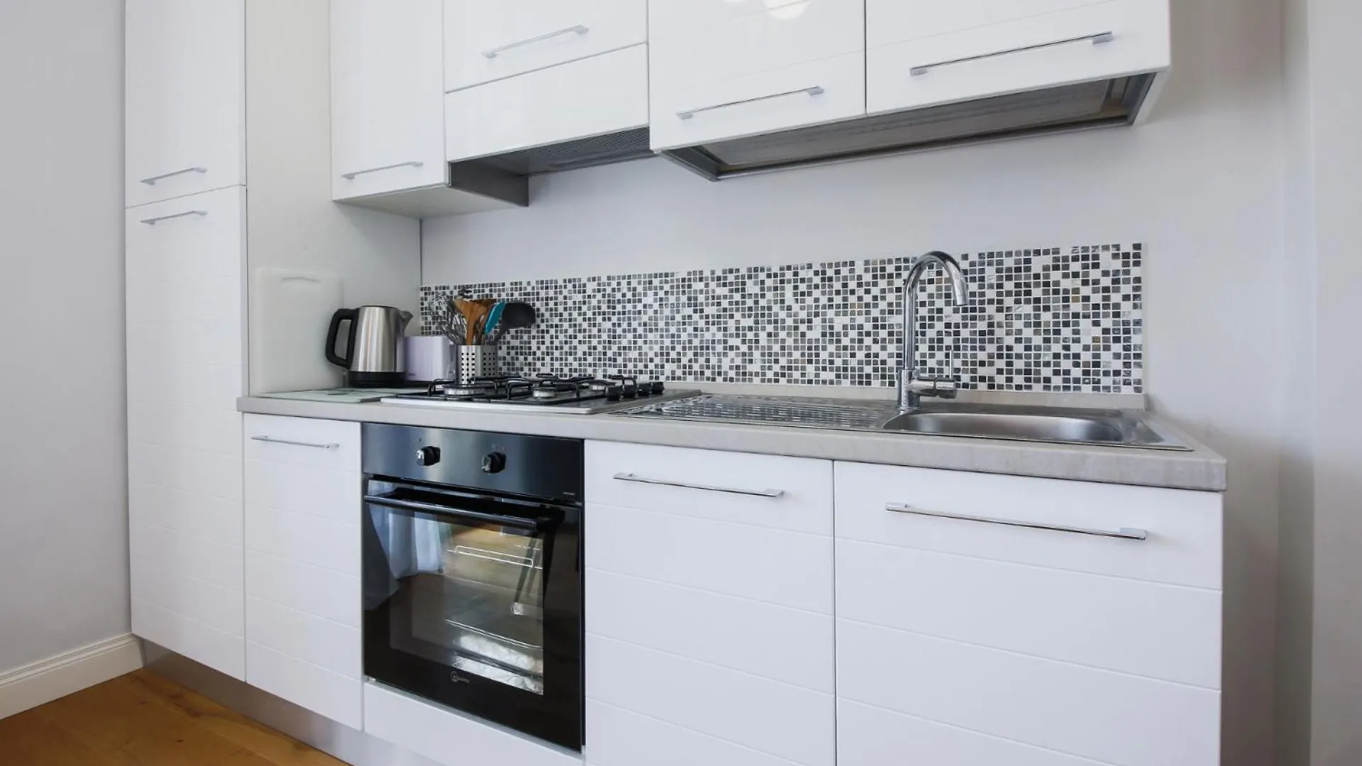 Guido Monaco Contemporary Stylish And Modern Apartment Florence 0*,