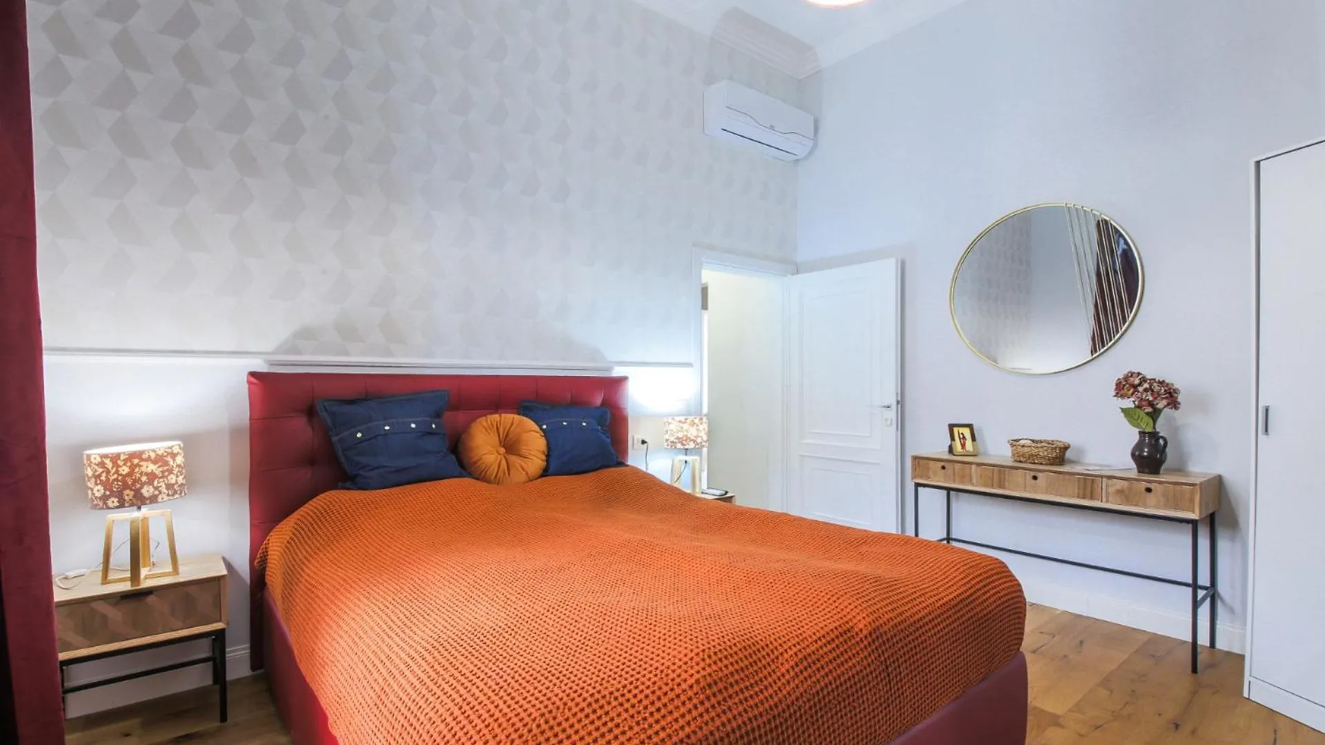 Guido Monaco Contemporary Stylish And Modern Apartment Florence