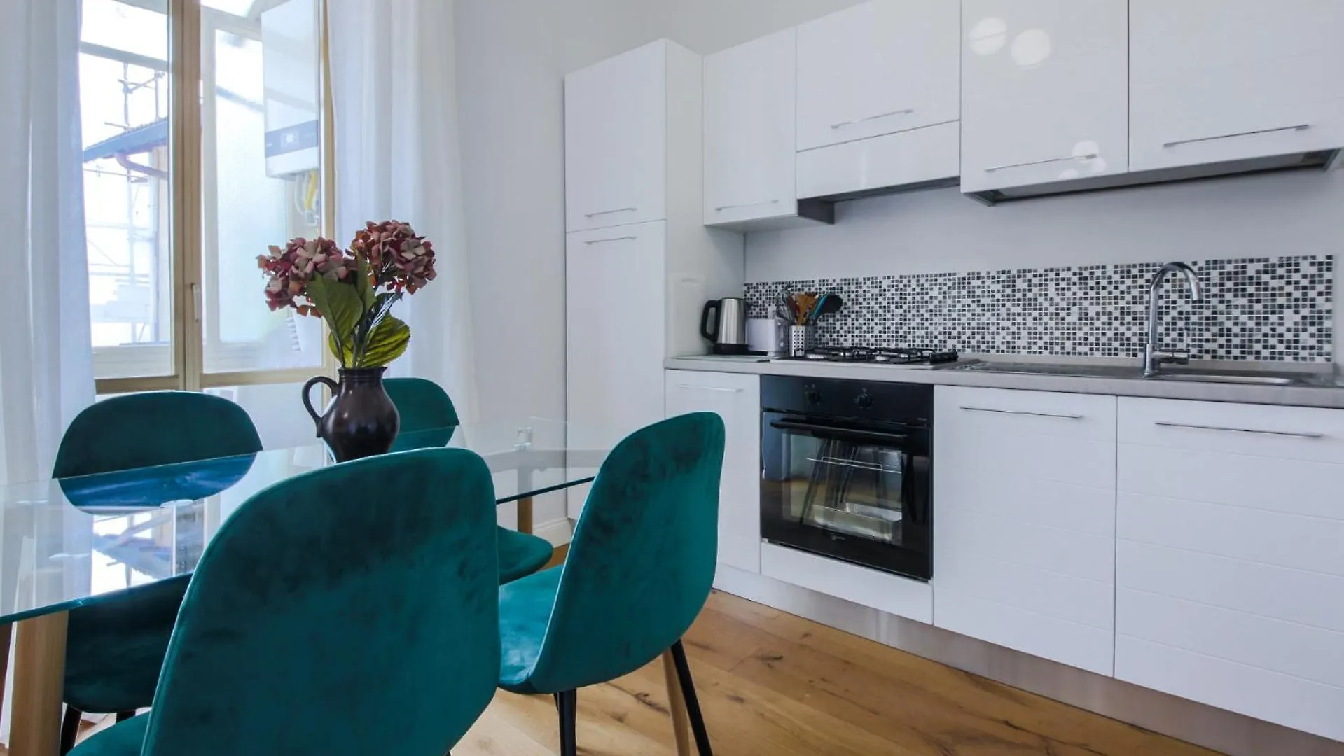 Guido Monaco Contemporary Stylish And Modern Apartment Florence Italy