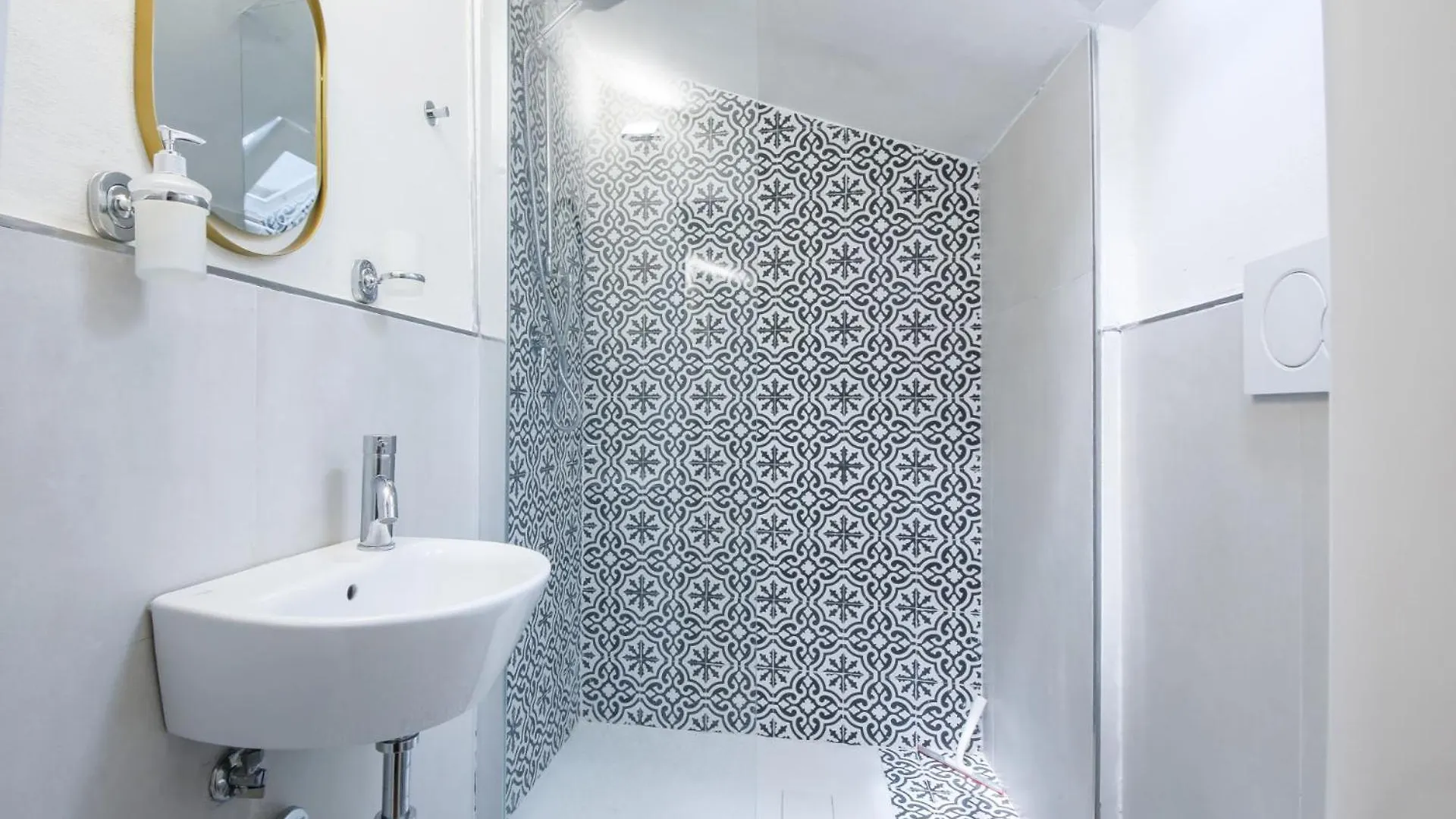 Guido Monaco Contemporary Stylish And Modern Apartment Florence