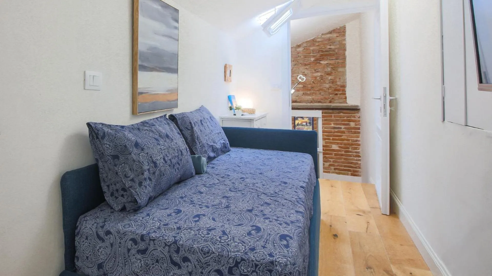 Guido Monaco Contemporary Stylish And Modern Apartment Florence